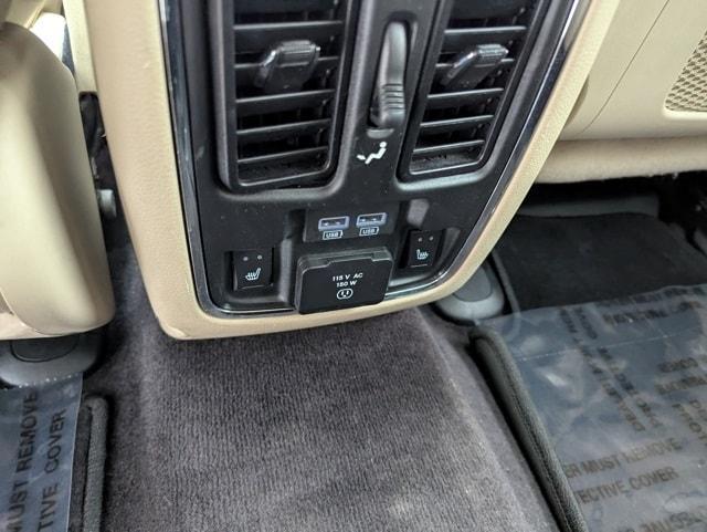 used 2017 Jeep Grand Cherokee car, priced at $11,402