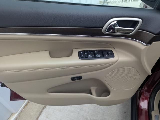 used 2017 Jeep Grand Cherokee car, priced at $11,402