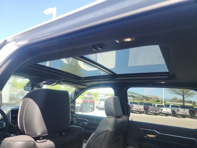 new 2025 Ram 1500 car, priced at $59,387