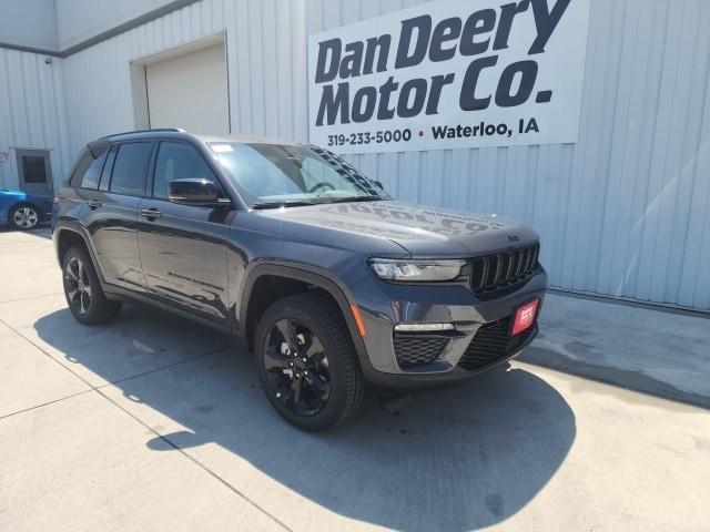 new 2025 Jeep Grand Cherokee car, priced at $43,979