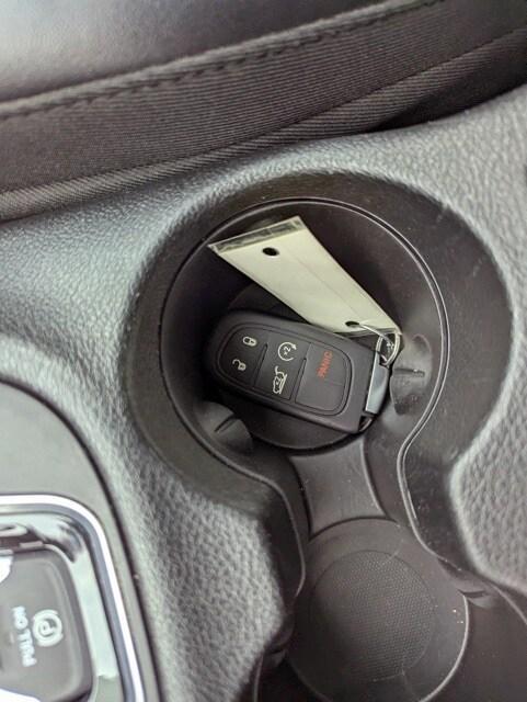 used 2022 Jeep Cherokee car, priced at $21,938