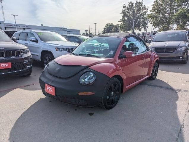 used 2007 Volkswagen New Beetle car, priced at $3,900