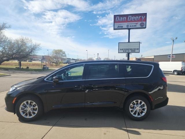 new 2025 Chrysler Pacifica car, priced at $44,181