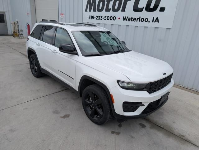 used 2025 Jeep Grand Cherokee car, priced at $37,850