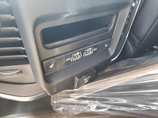 new 2025 Ram 1500 car, priced at $57,997