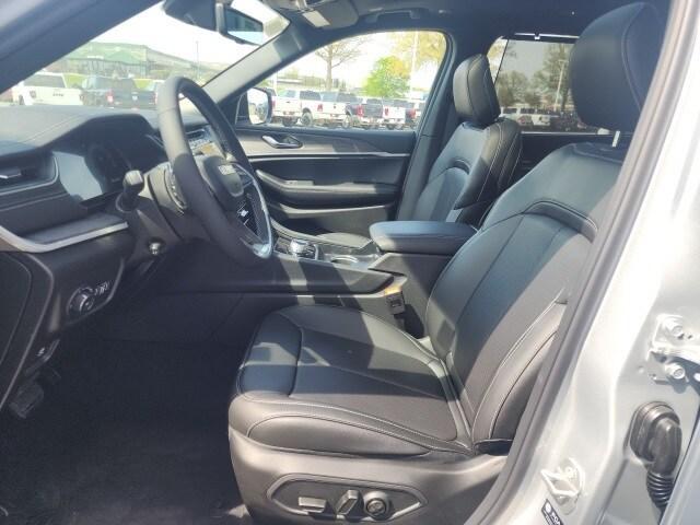 new 2025 Jeep Grand Cherokee L car, priced at $49,326