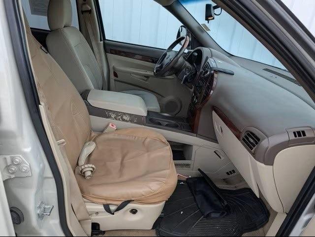 used 2007 Buick Rendezvous car, priced at $3,850