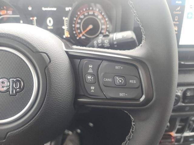 new 2025 Jeep Wrangler car, priced at $53,522