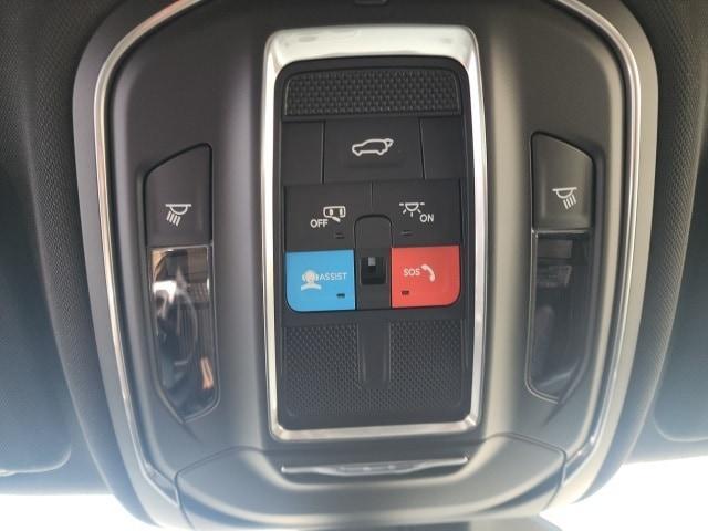 new 2025 Jeep Grand Cherokee car, priced at $41,596