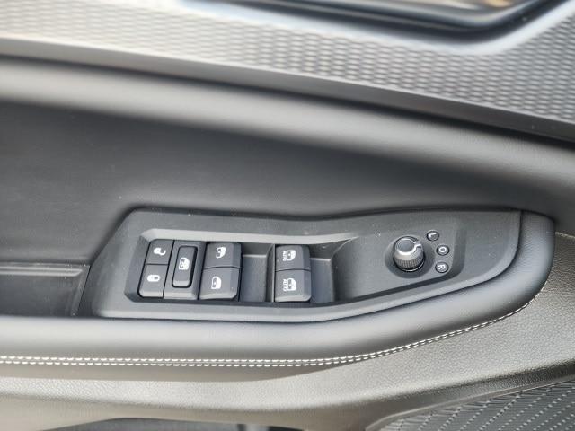 new 2025 Jeep Grand Cherokee car, priced at $41,596