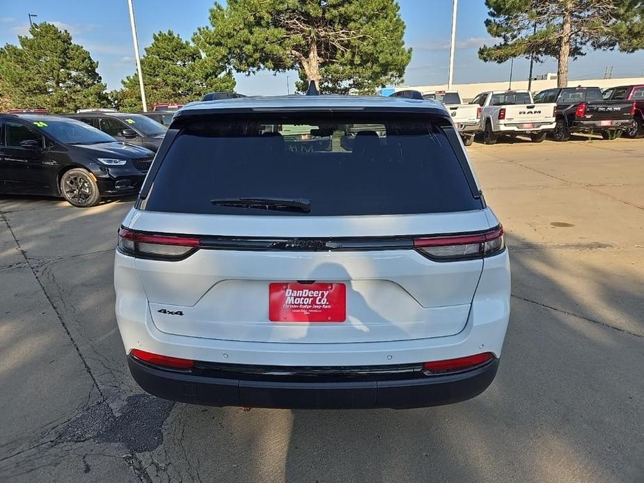 new 2024 Jeep Grand Cherokee car, priced at $40,532