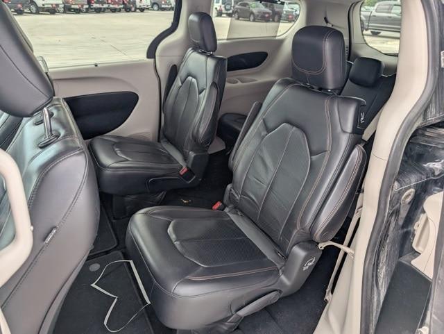 used 2018 Chrysler Pacifica car, priced at $11,498