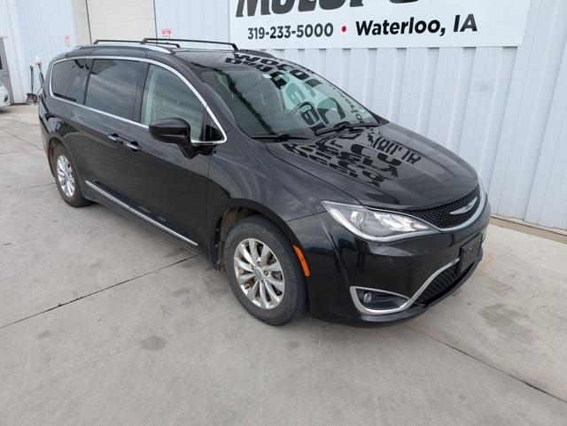used 2018 Chrysler Pacifica car, priced at $11,498