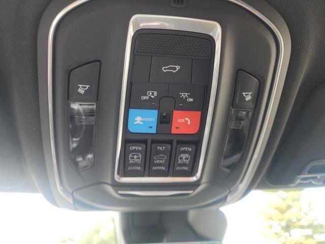 new 2025 Jeep Grand Cherokee car, priced at $48,945