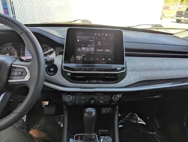 used 2022 Jeep Compass car, priced at $21,114
