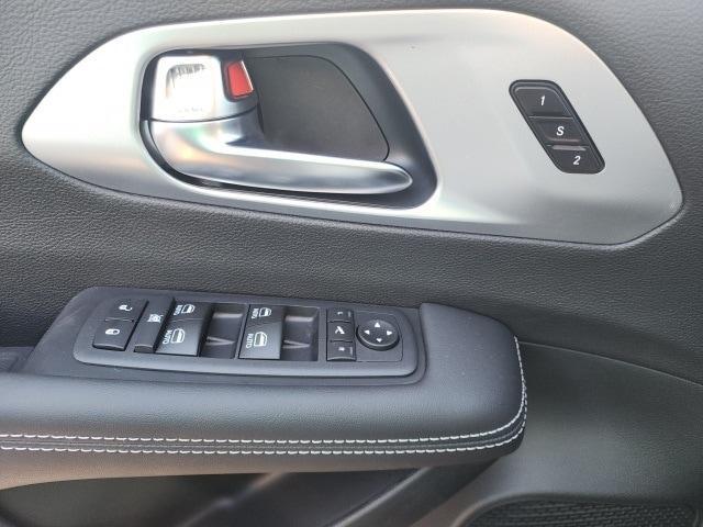 new 2026 Chrysler Pacifica car, priced at $51,062