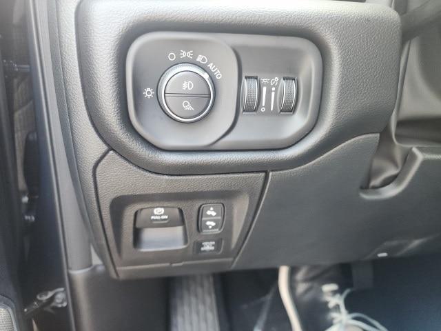 new 2025 Ram 1500 car, priced at $62,992
