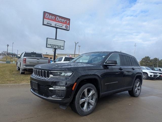 used 2022 Jeep Grand Cherokee car, priced at $36,665