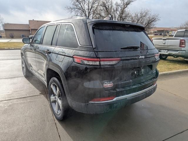 used 2022 Jeep Grand Cherokee car, priced at $36,665