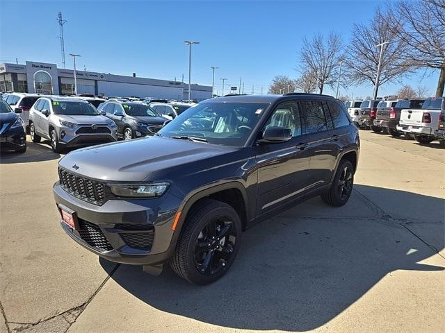 new 2024 Jeep Grand Cherokee car, priced at $35,426