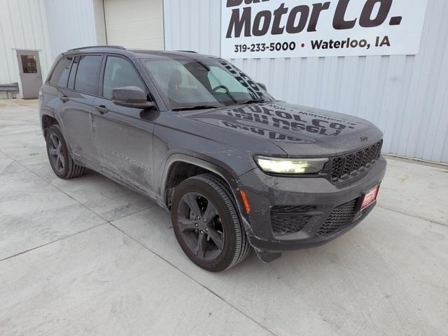 used 2024 Jeep Grand Cherokee car, priced at $36,605