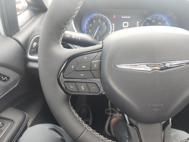 new 2025 Chrysler Pacifica car, priced at $51,033