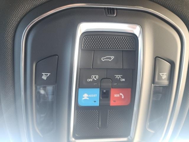 new 2025 Jeep Grand Cherokee car, priced at $37,652