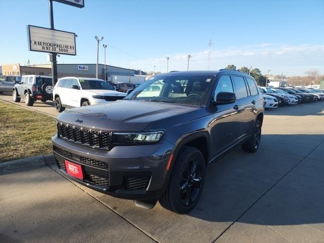 new 2025 Jeep Grand Cherokee L car, priced at $42,834