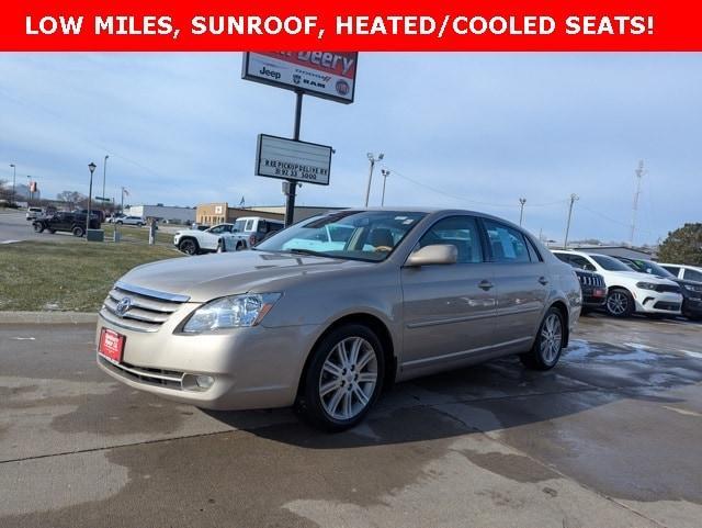 used 2006 Toyota Avalon car, priced at $10,825