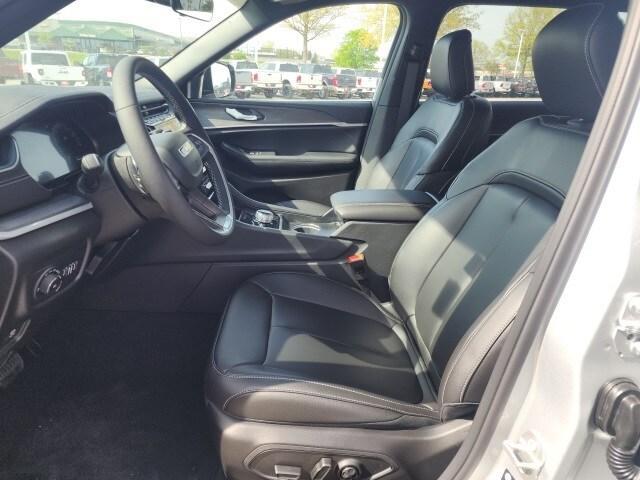 new 2025 Jeep Grand Cherokee L car, priced at $44,536