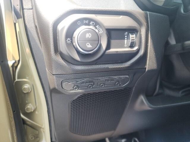 new 2025 Jeep Gladiator car, priced at $47,905
