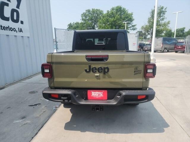 new 2025 Jeep Gladiator car, priced at $47,905