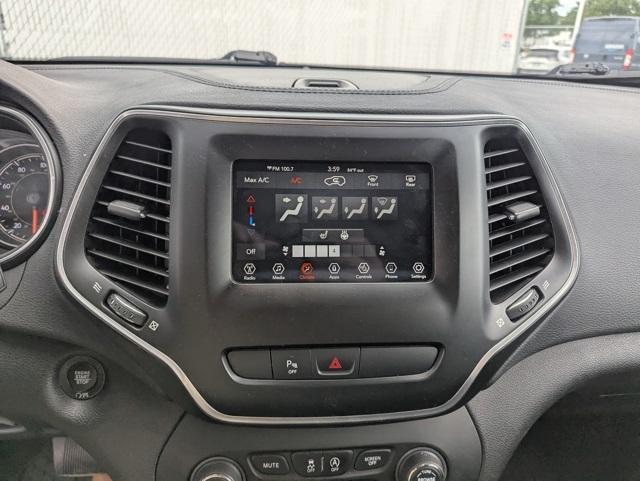 used 2019 Jeep Cherokee car, priced at $16,875