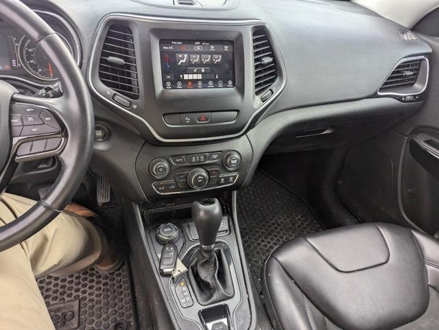 used 2019 Jeep Cherokee car, priced at $16,875