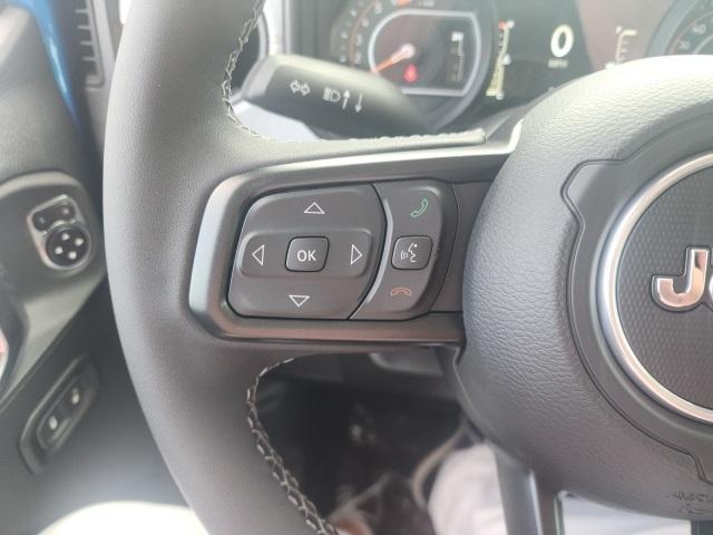 new 2025 Jeep Wrangler car, priced at $46,032