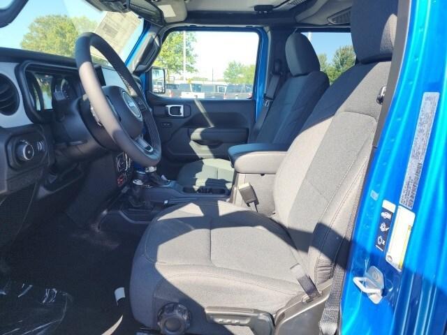 new 2025 Jeep Wrangler car, priced at $53,126