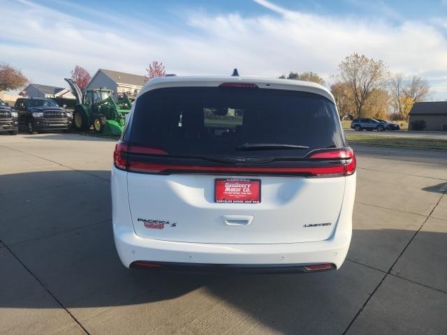 new 2025 Chrysler Pacifica car, priced at $46,103