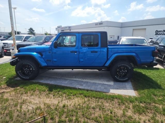 new 2025 Jeep Gladiator car, priced at $46,183