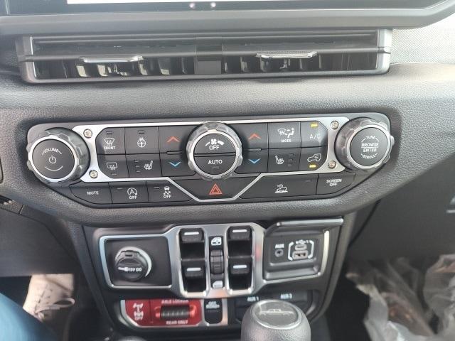 new 2025 Jeep Gladiator car, priced at $46,183