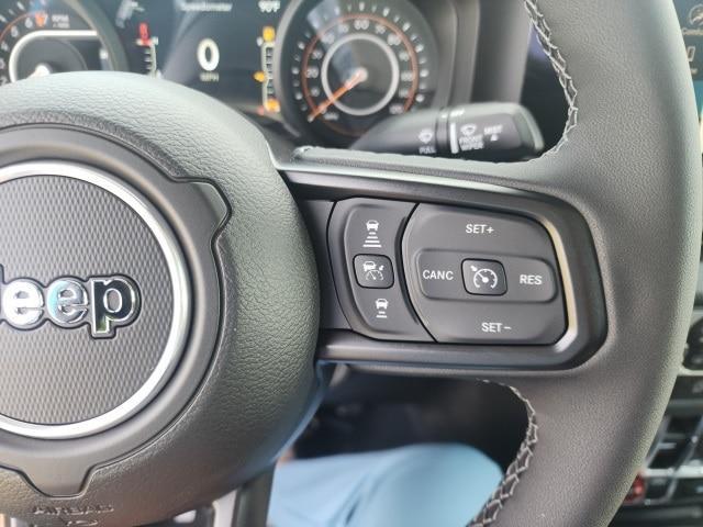 new 2025 Jeep Gladiator car, priced at $46,183