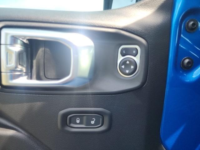 new 2025 Jeep Gladiator car, priced at $46,183