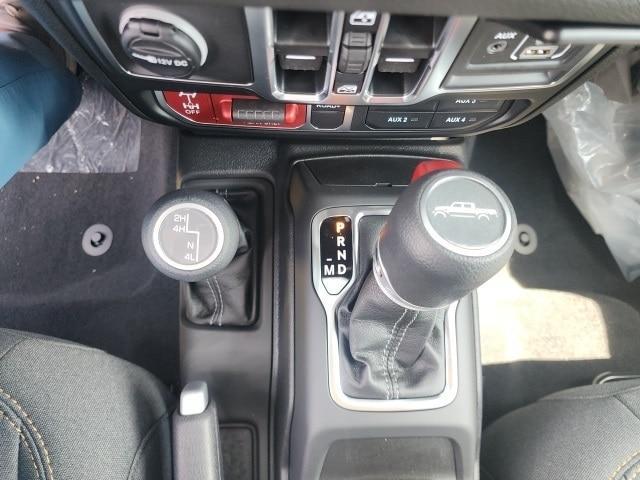 new 2025 Jeep Gladiator car, priced at $46,183