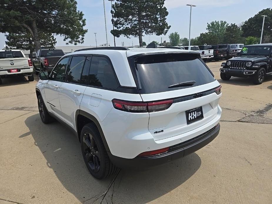 new 2024 Jeep Grand Cherokee car, priced at $42,033