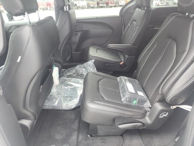new 2025 Chrysler Pacifica car, priced at $41,690