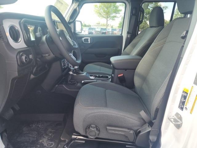 new 2025 Jeep Wrangler car, priced at $49,154