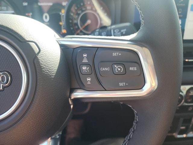 new 2025 Jeep Wrangler car, priced at $49,154