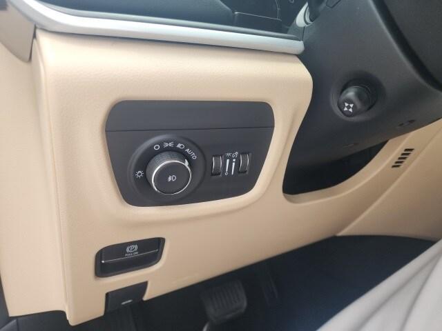 new 2025 Jeep Grand Cherokee L car, priced at $52,001