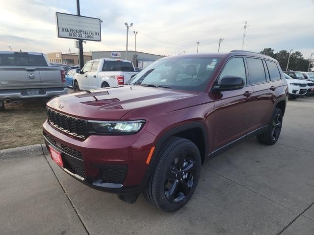 new 2025 Jeep Grand Cherokee L car, priced at $43,200