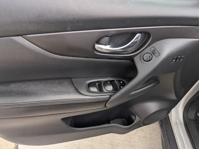 used 2019 Nissan Rogue car, priced at $16,096