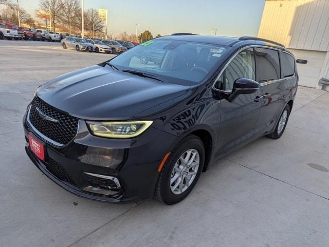 used 2022 Chrysler Pacifica car, priced at $20,912